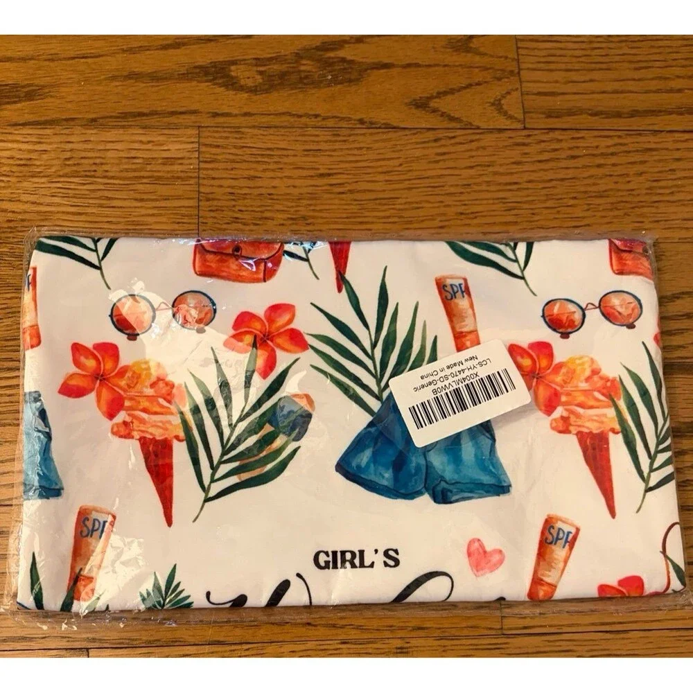 Girl’s Weekend Zippered Tote - New! - Picture 1 of 2